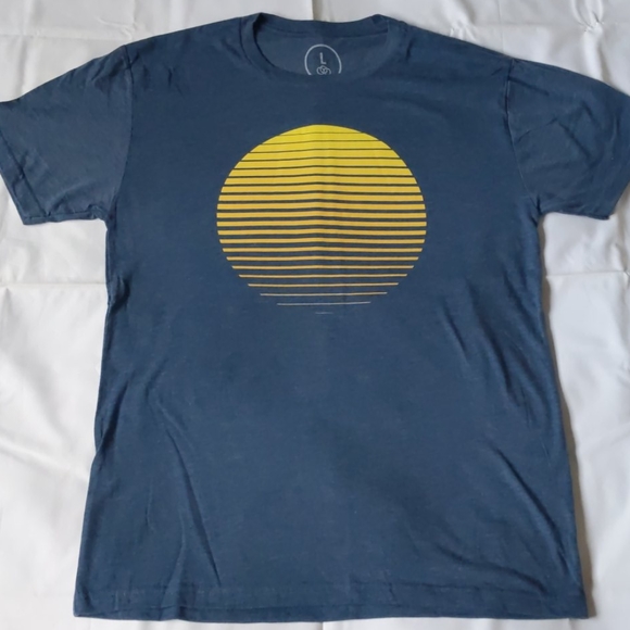 Cotton Bureau graphic tee - Sunrise - Picture 1 of 5